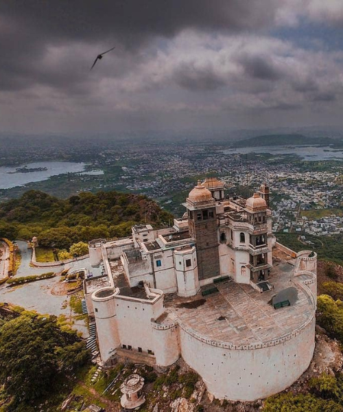 Sajjangarh Palace (Monsoon Palace)